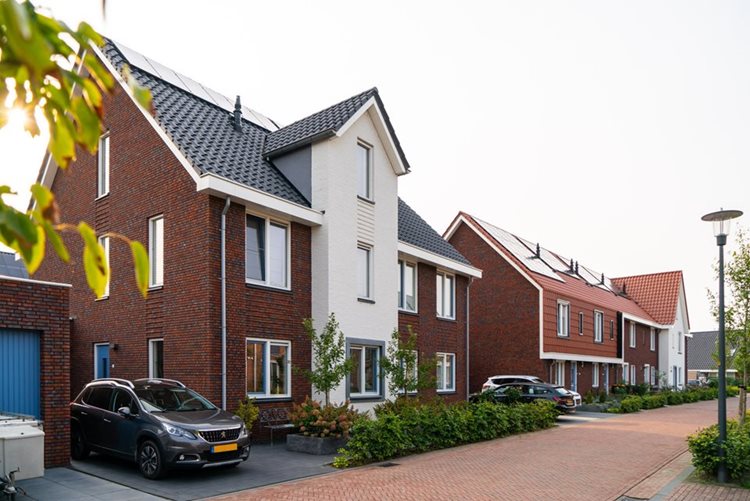 Fraaie woning in Nijkerk met prefab elementen van Emergo