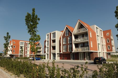 76 woningen in Hoogwoud met prefab daken en dakkapellen