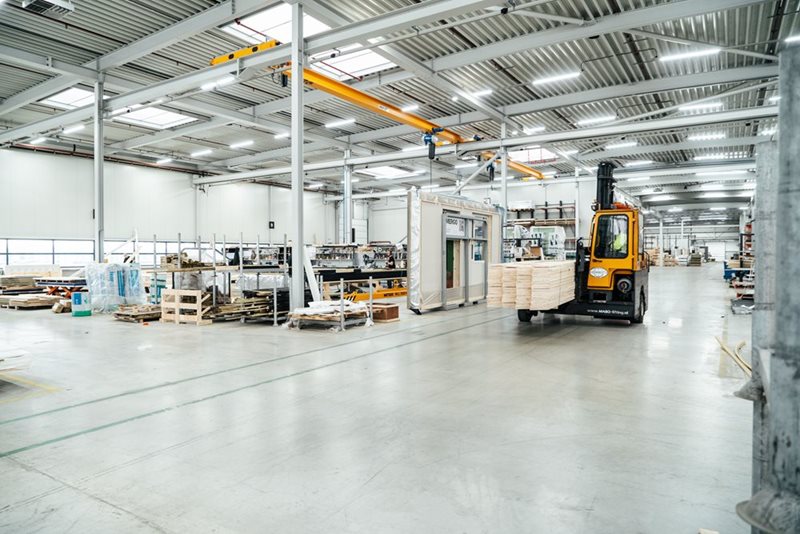 Onze industriële prefab fabriek in Almelo produceert prefab elementen voor de Premodu woningen.