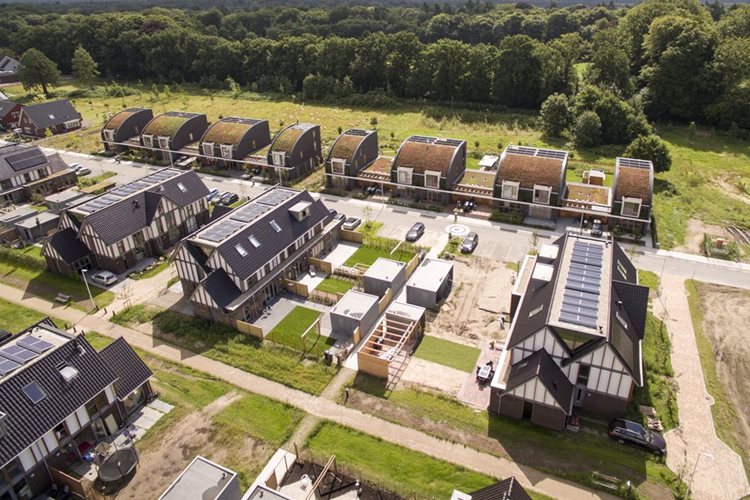 Woningen in Driebergen met Prefab elementen van Emergo