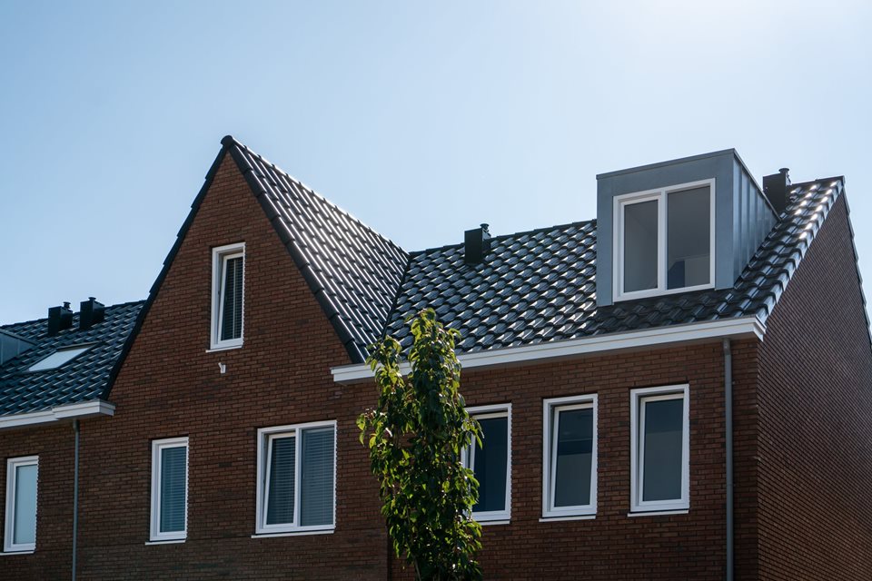 Prefab daken voor nieuwbouwwoningen in de zaanstreek