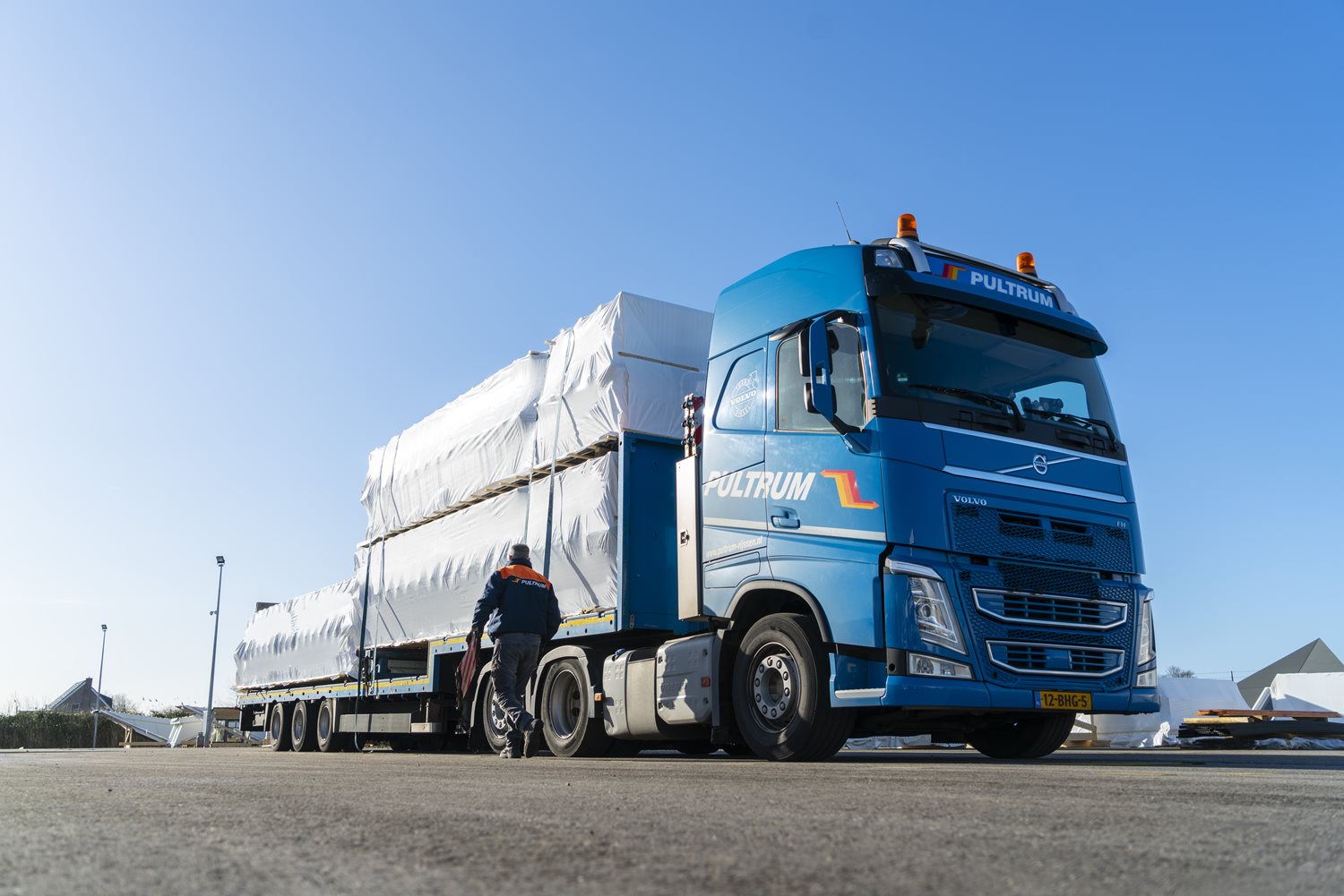 Emergo Pultrum Vrachtwagen Emergo Pultrum Vrachtwagen