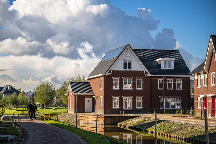 Fraaie woning in het Wilgenrijk met prefab Navitect II dak