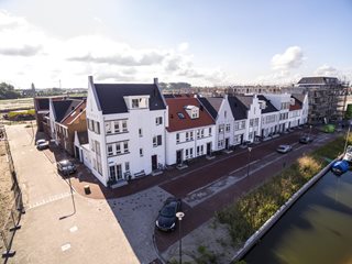 Woningen met prefab daken van Emergo