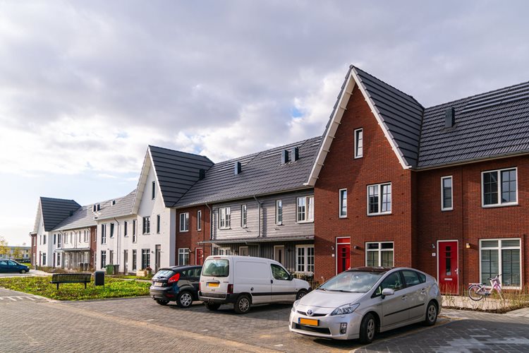 Prefab dak elementen in Huissen