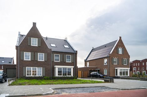 Vooraanzicht van woning met prefab dak en Navitect II in Zevenhuizen