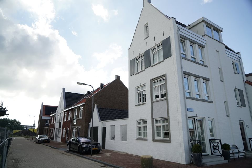 Fraaie woningen met prefab dak componenten