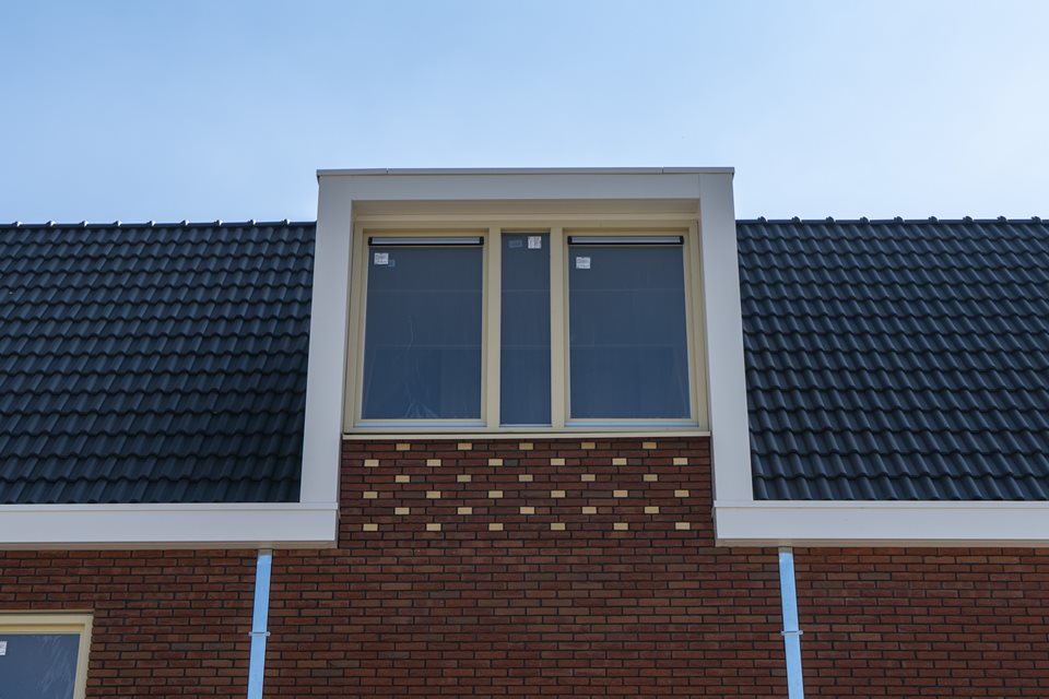 Woning in Veenrijk met prefab dak en dakkapel