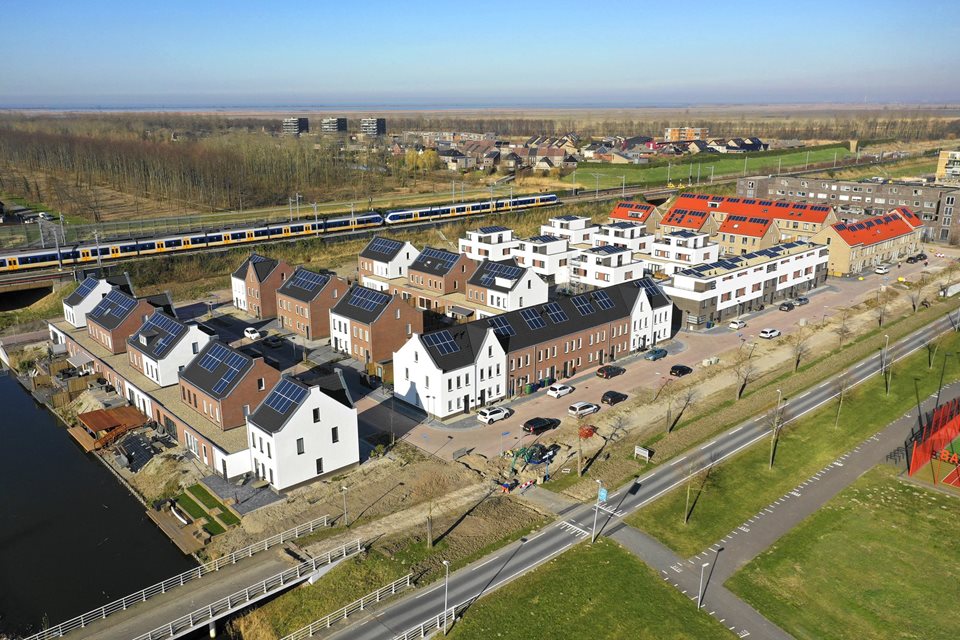 Luchtfoto van het project door Salverda