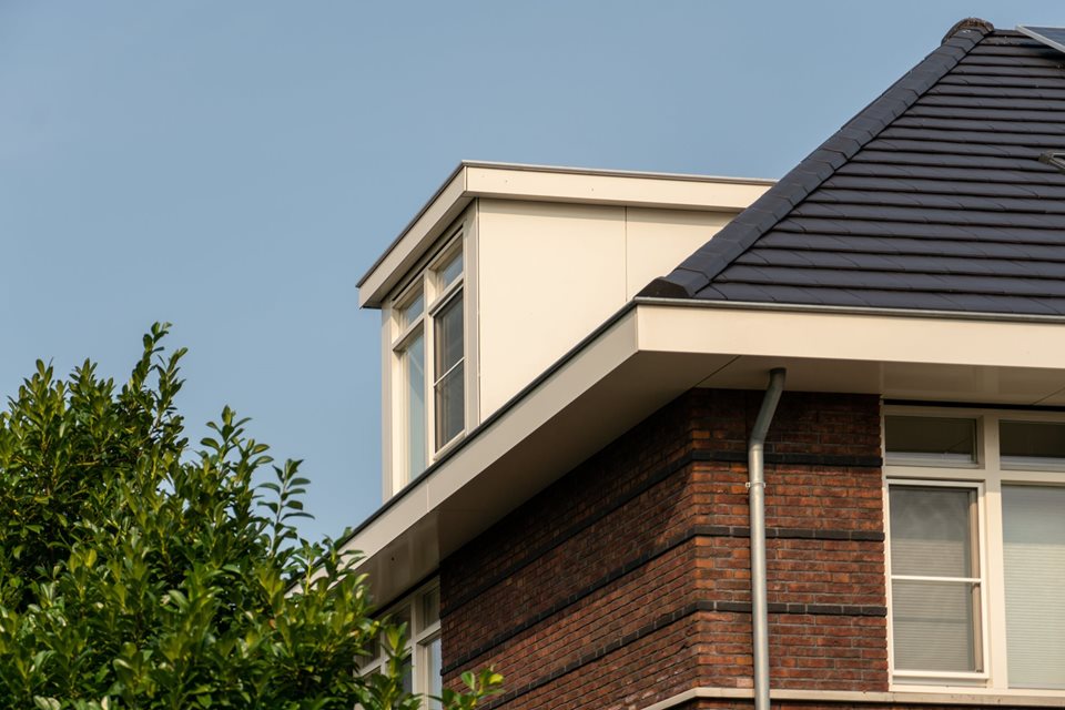 Dakkapel in Cothen op beneden- bovenwoningen